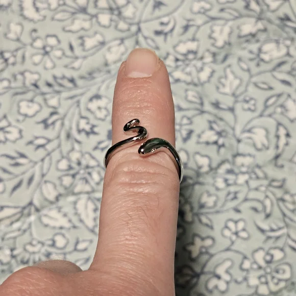 Silver Rings Collection - Picture 4 of 9